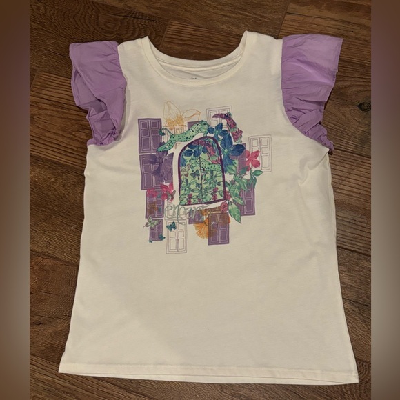 Disney Encanto Lot with Dress, Tee, and Storage Cube - Picture 3 of 16